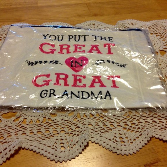 Grandmother Gift idea, cosmetics bag - Picture 2 of 3